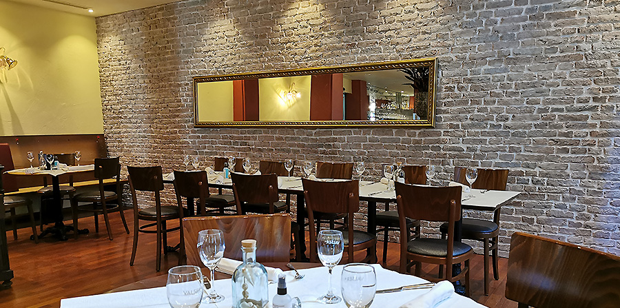 XSTEIN PANELPIEDRA BRICK LOFT PR536 Gastrobau Restaurant 