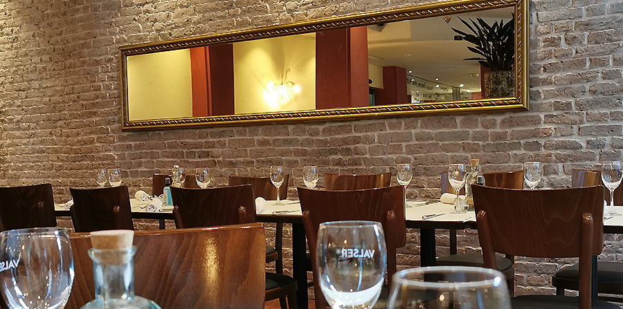 XSTEIN PANELPIEDRA BRICK LOFT PR536 Gastrobau Restaurant 