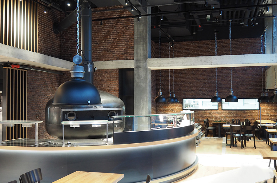 THE CIRCLE AIRPOR Z&Uuml;RICH - L&acute;ORO DI NAPOLI (Autogrill) - BRICK LOFT PR530